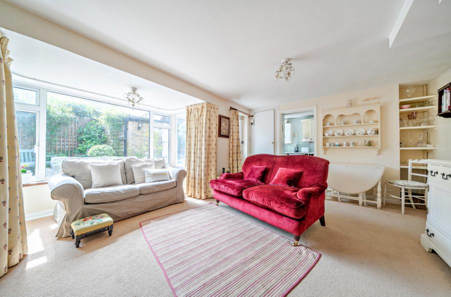 2 bedroom  semi-detached house for sale