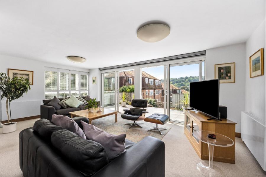 4 bedroom  detached house for sale