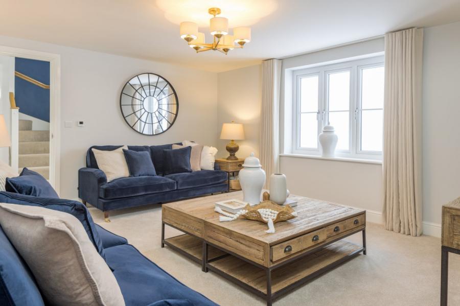 3 bedroom  semi-detached house for sale