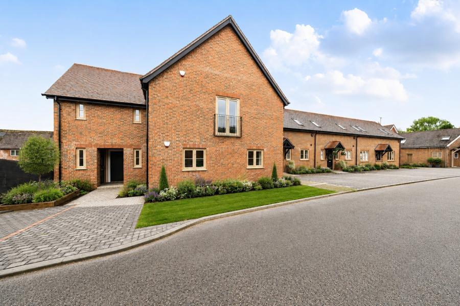 2 bedroom apartment for sale