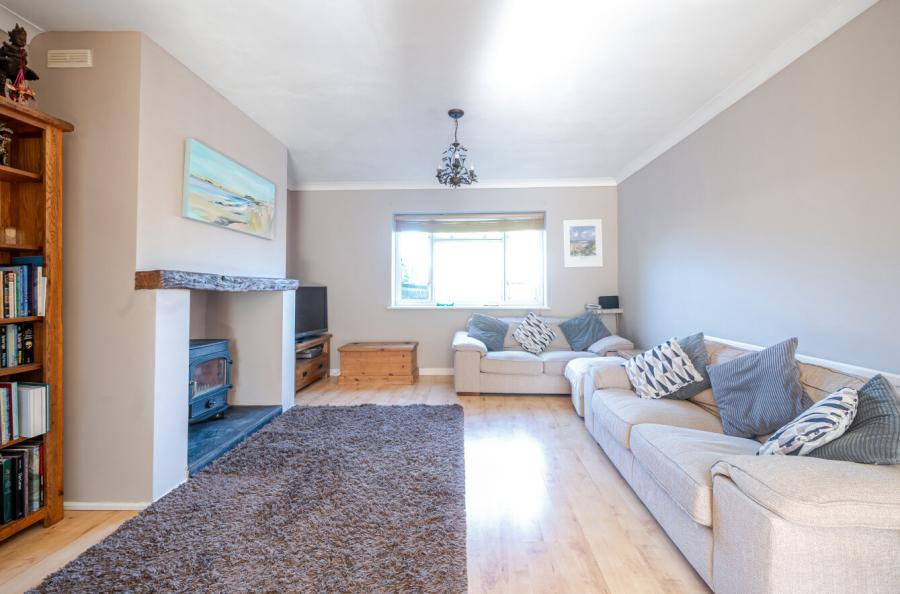 3 bedroom  terraced house for sale