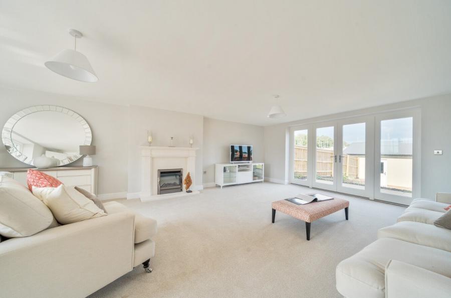 4 bedroom  detached house for sale