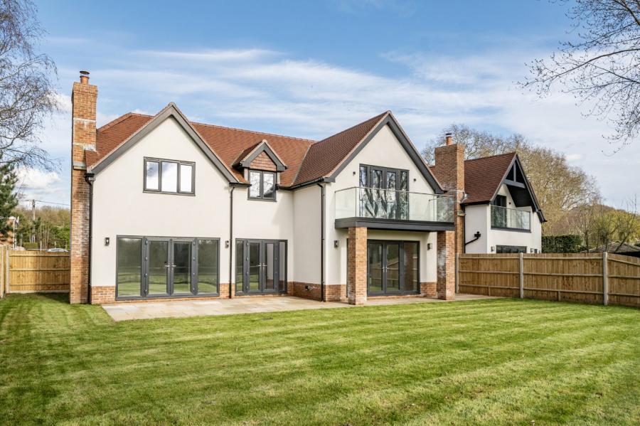 4 bedroom  detached house for sale