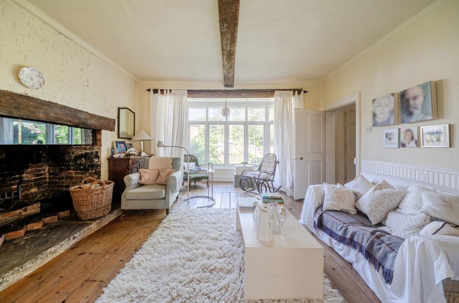 4 bedroom  detached house for sale