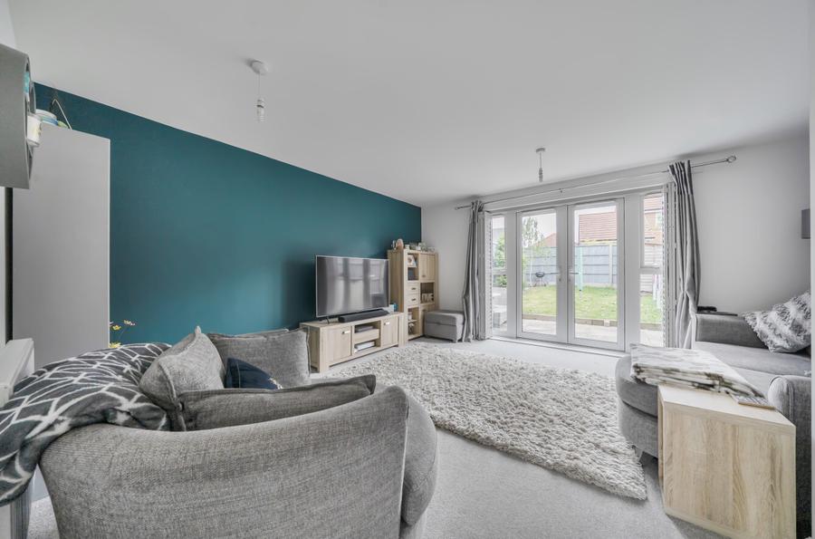 3 bedroom  semi-detached house for sale