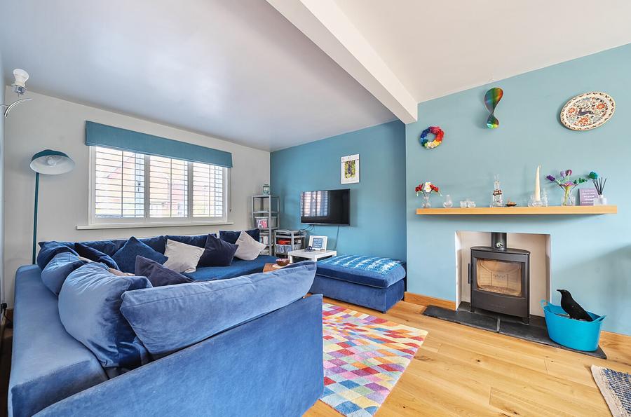 3 bedroom  semi-detached house for sale