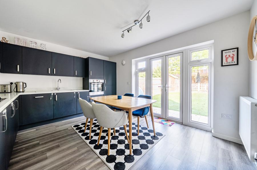 3 bedroom  detached house for sale