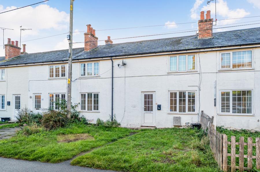 3 bedroom  terraced house for sale