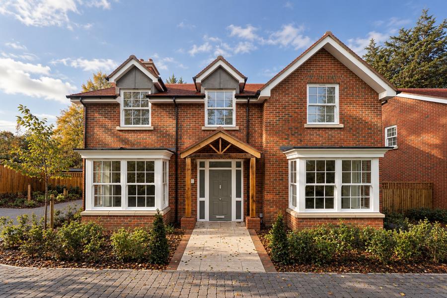 4 bedroom  detached house for sale