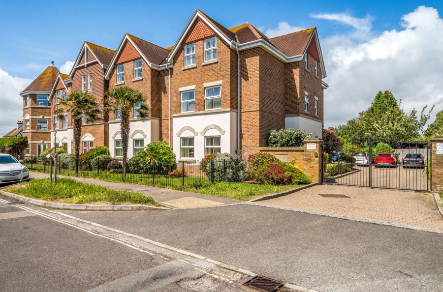 2 bedroom apartment for sale