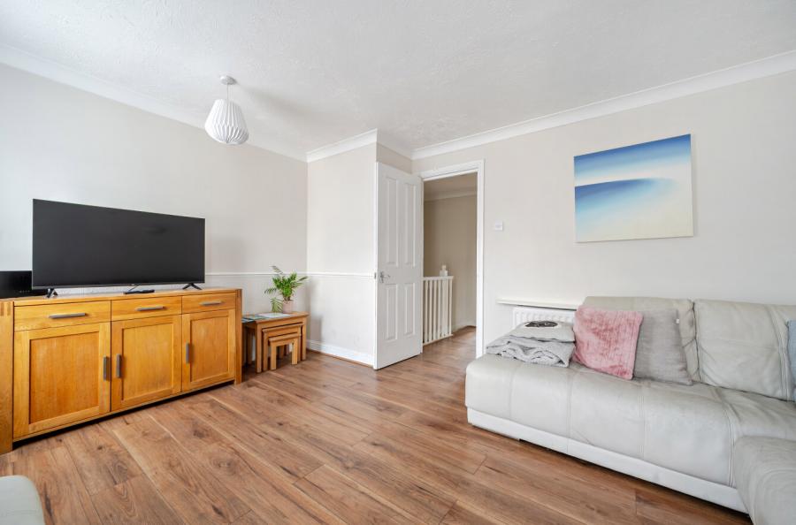 5 bedroom  terraced house for sale
