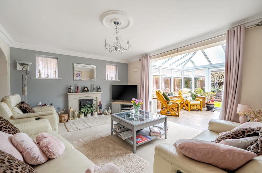3 bedroom  detached bungalow for sale
