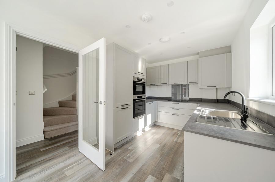 3 bedroom  semi-detached house for sale