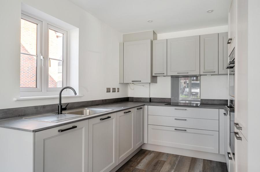 3 bedroom  semi-detached house for sale