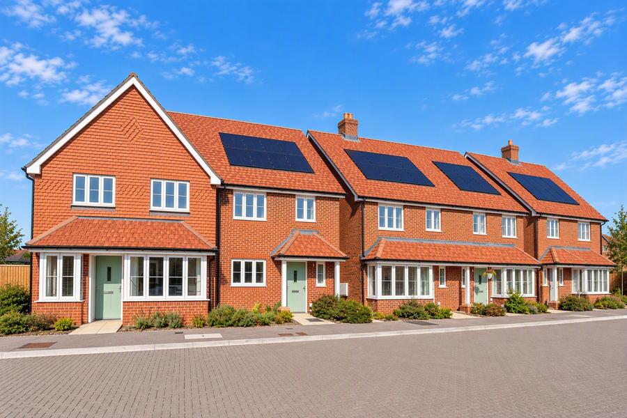 3 bedroom  semi-detached house for sale