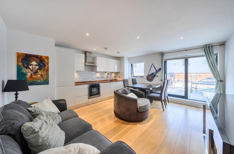 2 bedroom apartment to rent