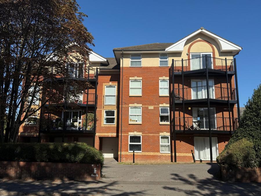 2 bedroom apartment to rent