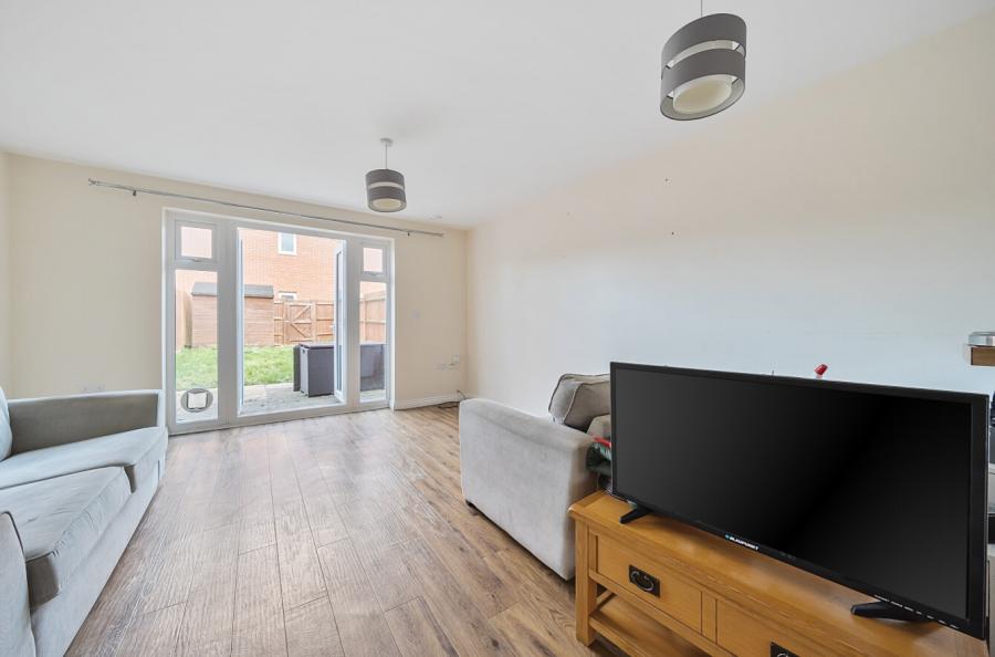 2 bedroom  terraced house to rent