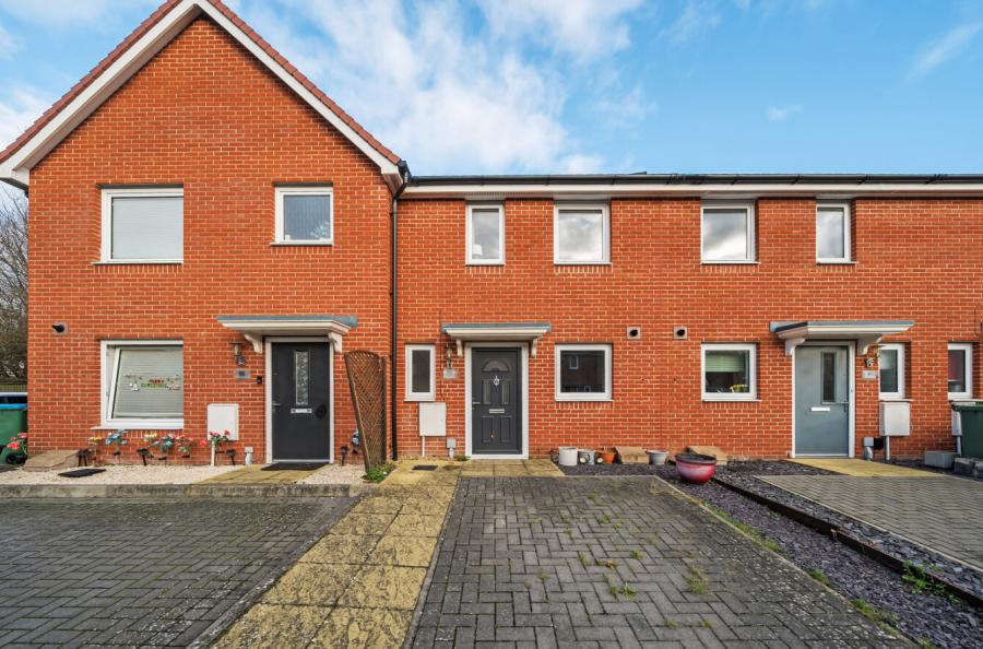 2 bedroom terraced house to rent