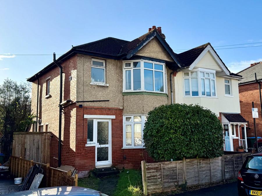 4 bedroom  semi-detached house to rent
