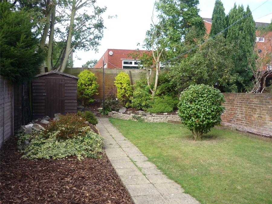 5 bedroom  terraced house to rent