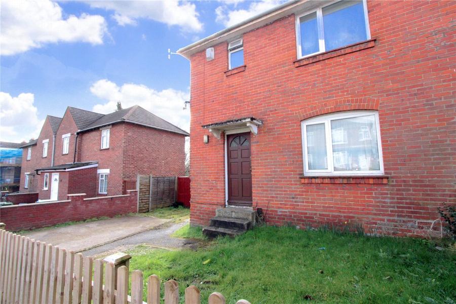 3 bedroom  semi-detached house to rent