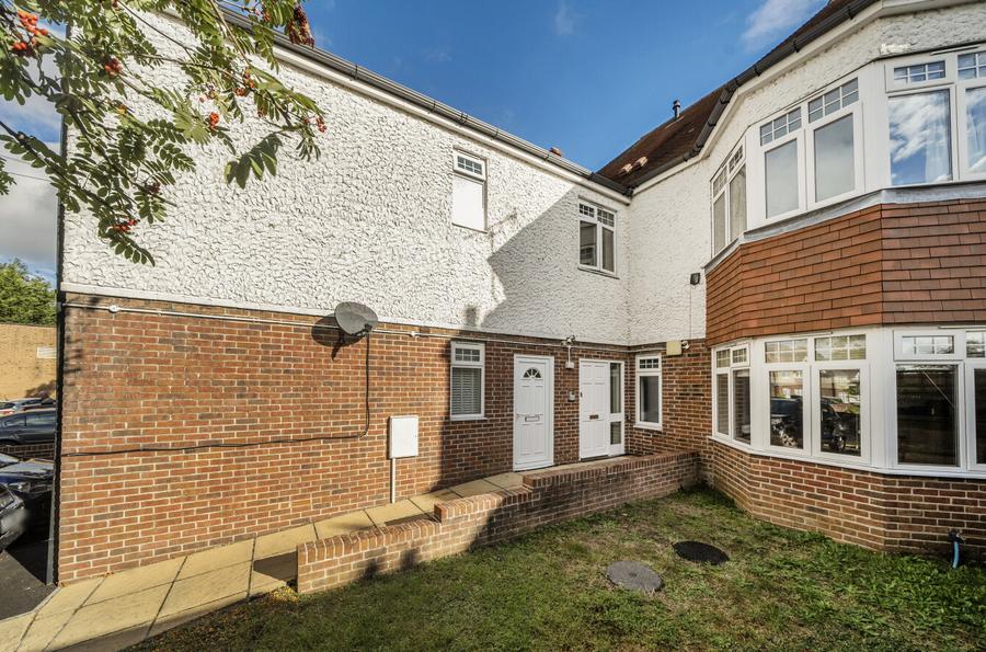 2 bedroom apartment to rent