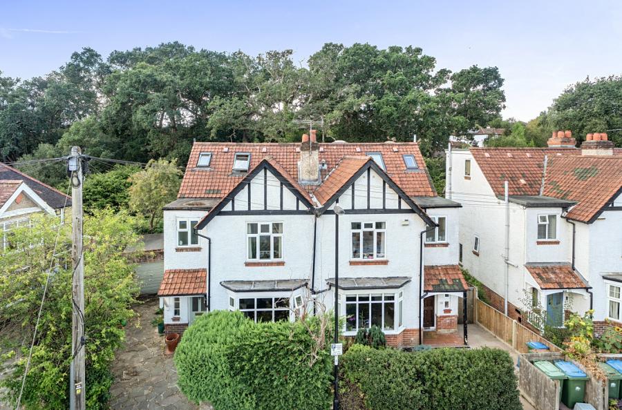 4 bedroom semi-detached house for sale