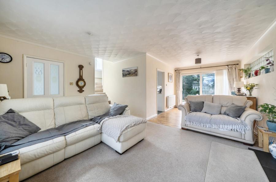 3 bedroom  detached house for sale