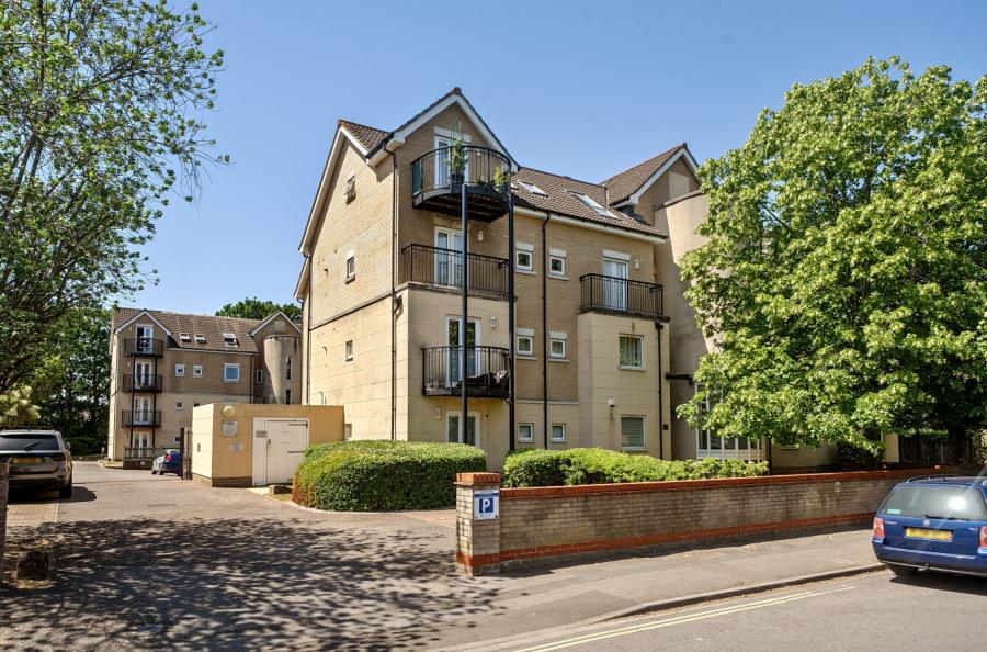 2 bedroom apartment for sale