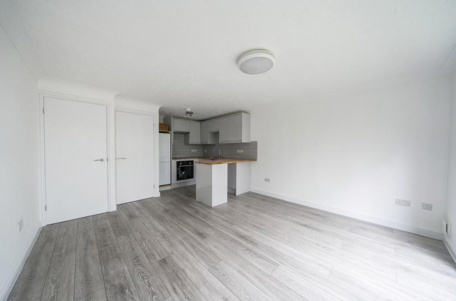 1 bedroom  studio apartment for sale
