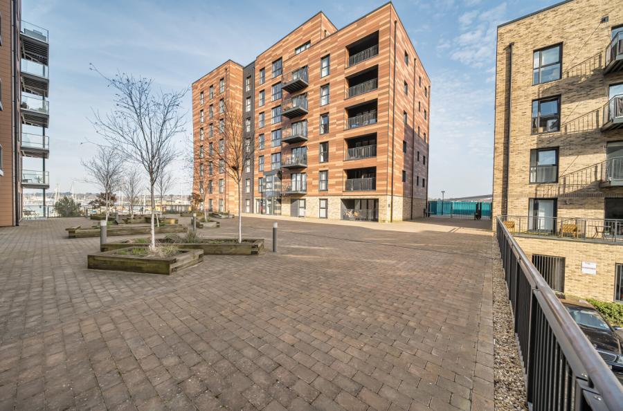 1 bedroom apartment for sale