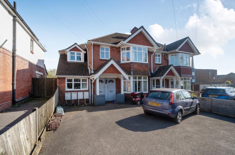 3 bedroom apartment for sale