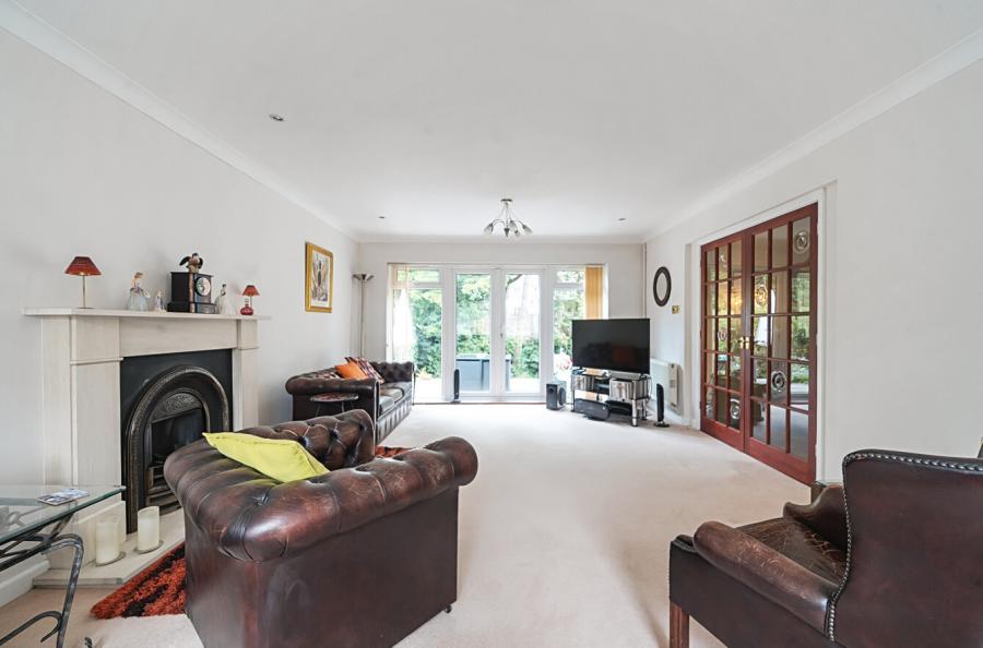 4 bedroom  detached house for sale