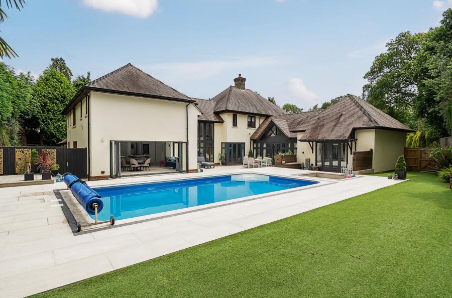 7 bedroom  detached house for sale