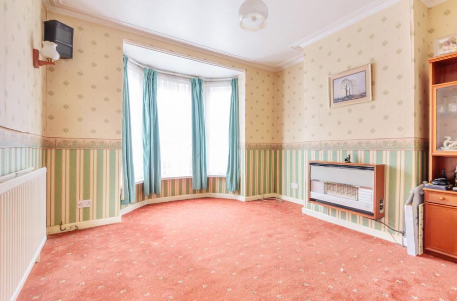 3 bedroom  semi-detached house for sale