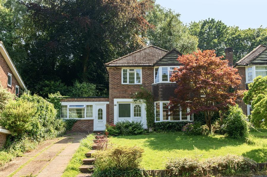 3 bedroom  detached house for sale