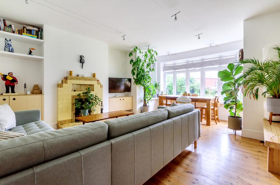4 bedroom apartment for sale