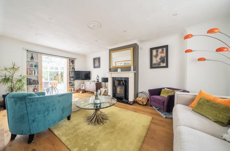 4 bedroom  detached house for sale