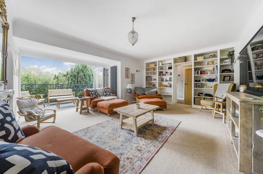 4 bedroom  detached house for sale