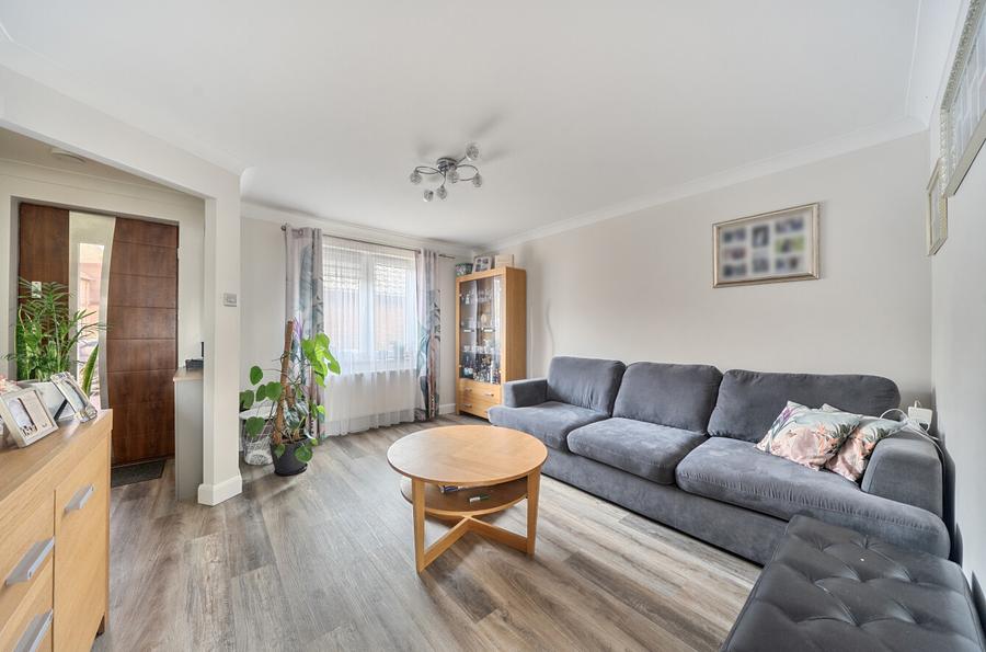 3 bedroom  semi-detached house for sale