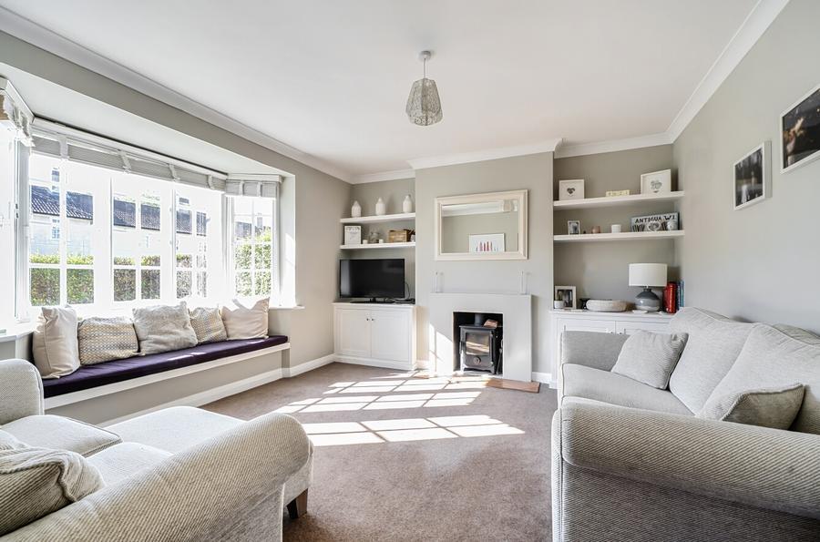 4 bedroom  semi-detached house for sale