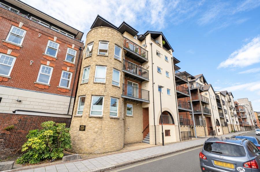 2 bedroom apartment for sale