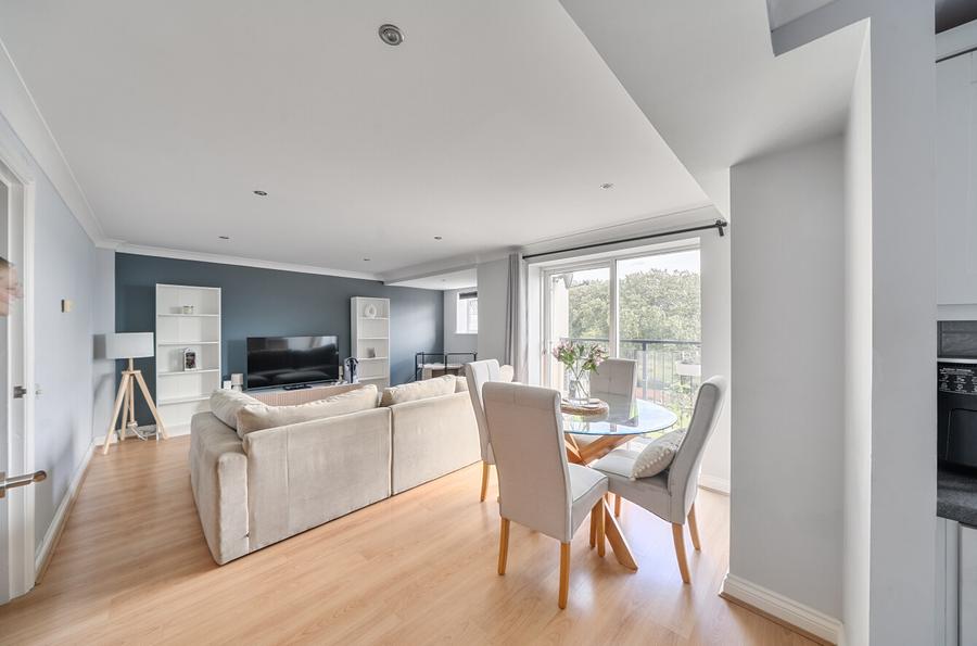 2 bedroom apartment for sale