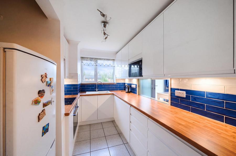 2 bedroom apartment for sale