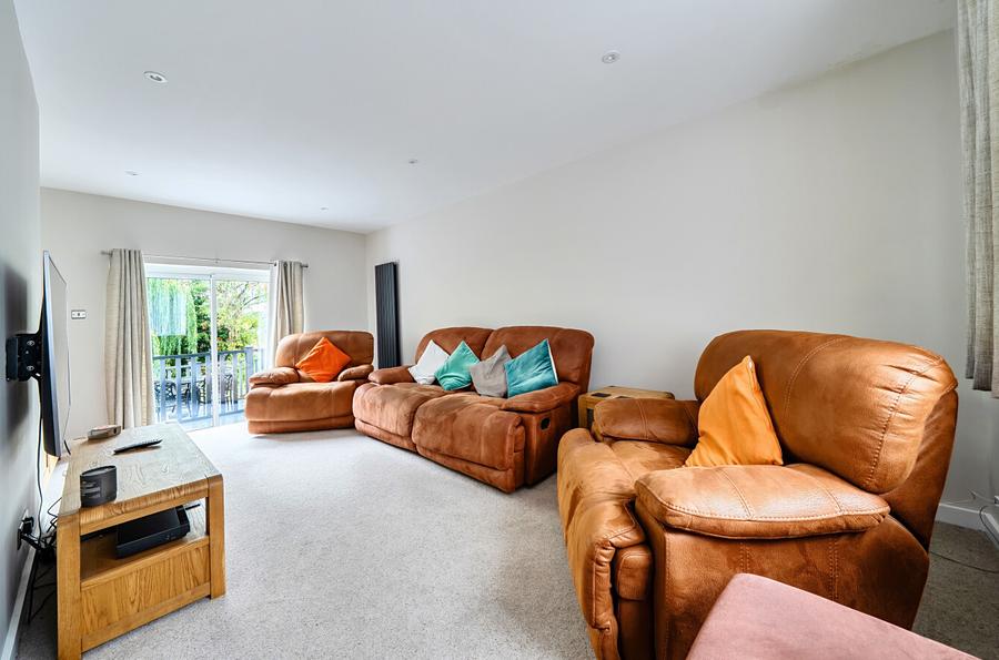 4 bedroom  detached house for sale