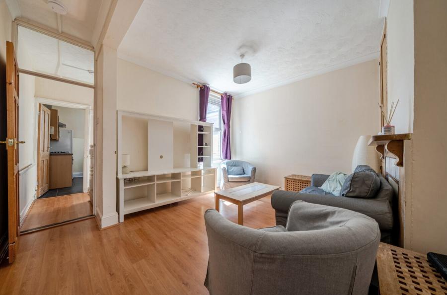 3 bedroom  terraced house to rent