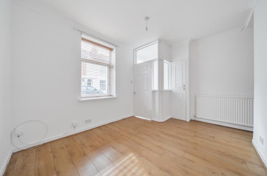 2 bedroom house to rent
