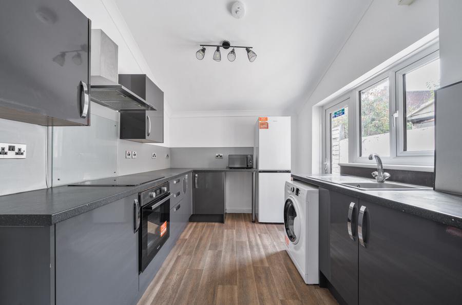3 bedroom  terraced house to rent
