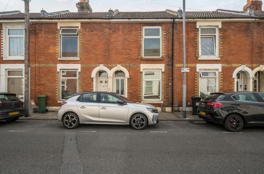 3 bedroom terraced house to rent